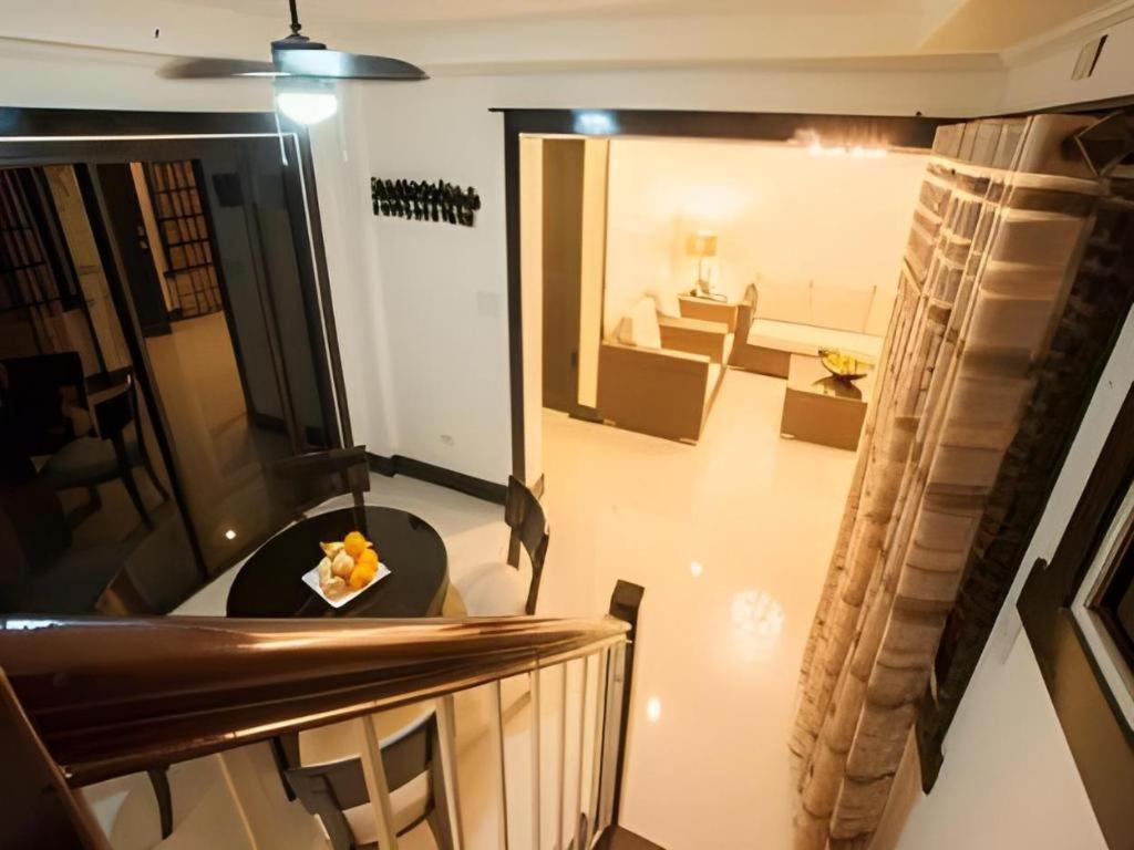 L Square Hotel Tarlac City Eksteriør billede