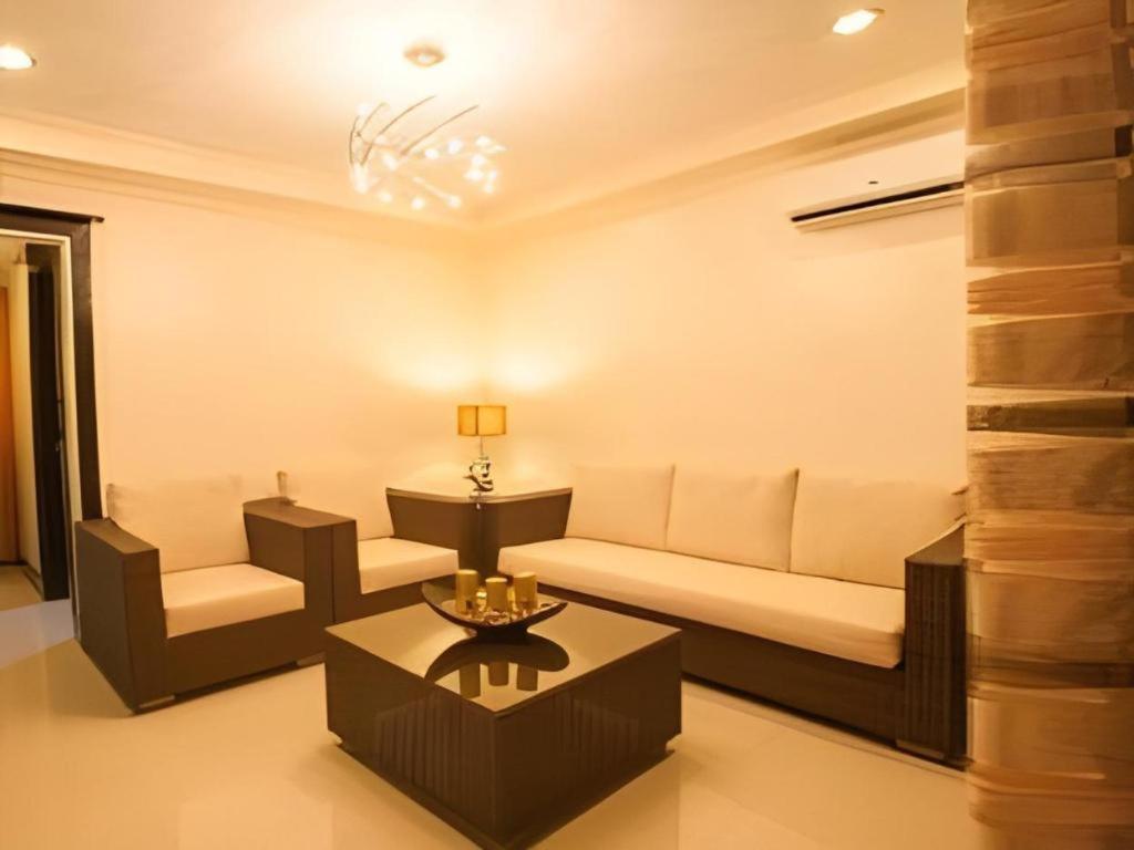 L Square Hotel Tarlac City Eksteriør billede
