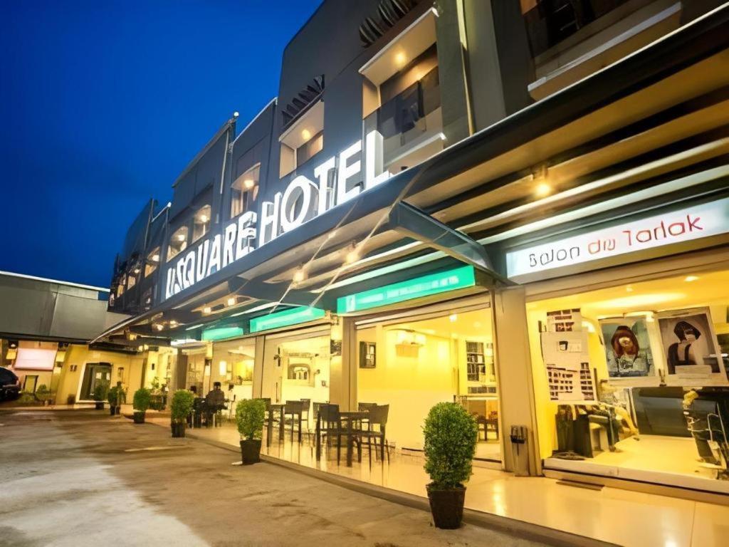 L Square Hotel Tarlac City Eksteriør billede
