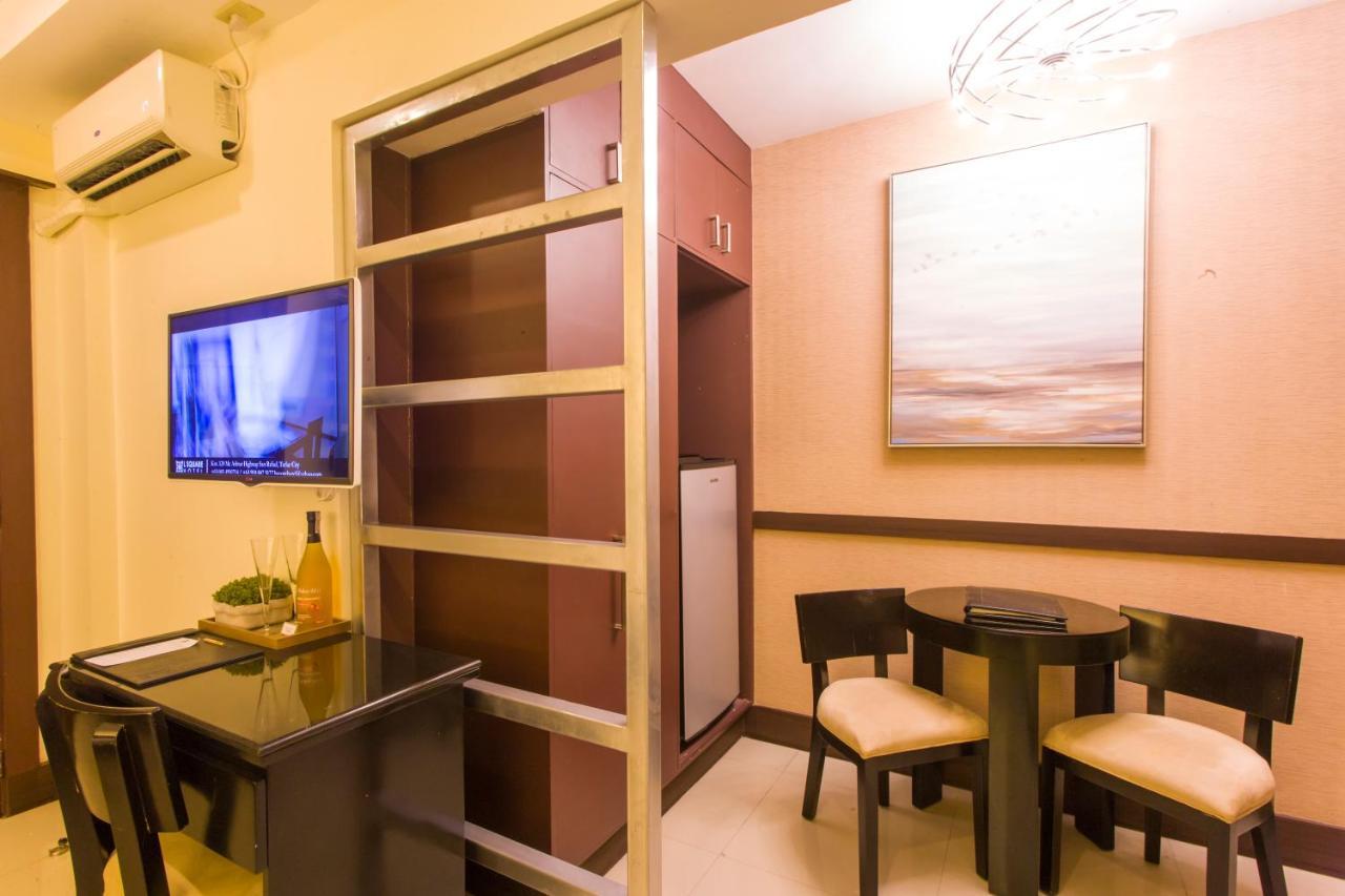 L Square Hotel Tarlac City Eksteriør billede