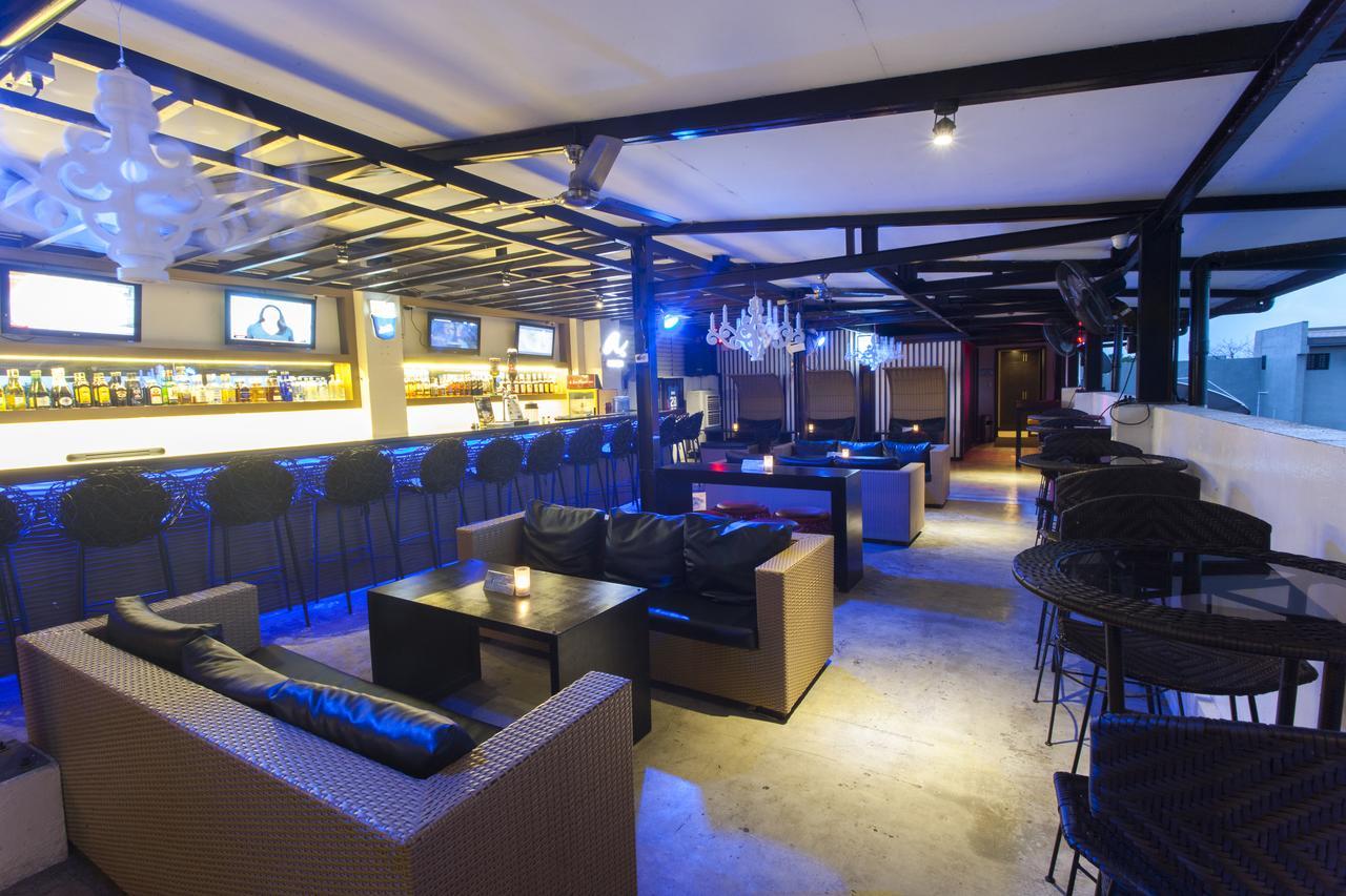 L Square Hotel Tarlac City Eksteriør billede